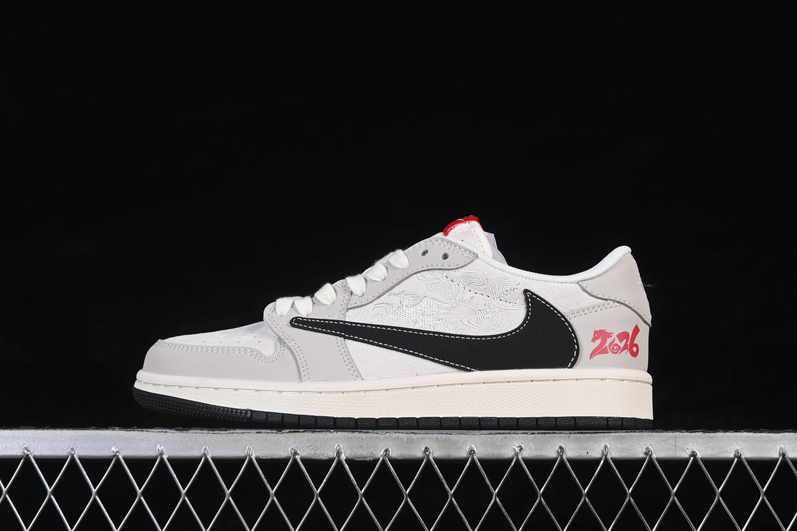 All categories Air Jordan Jordan series basketball shoes Air Jordan 1 Low High-end customized low-top sneakers Air Jordan 1 Low AJ1 Qiao 1 Guofengxiang moiré High-end customized low-top retro basketball shoes JJ2508-107